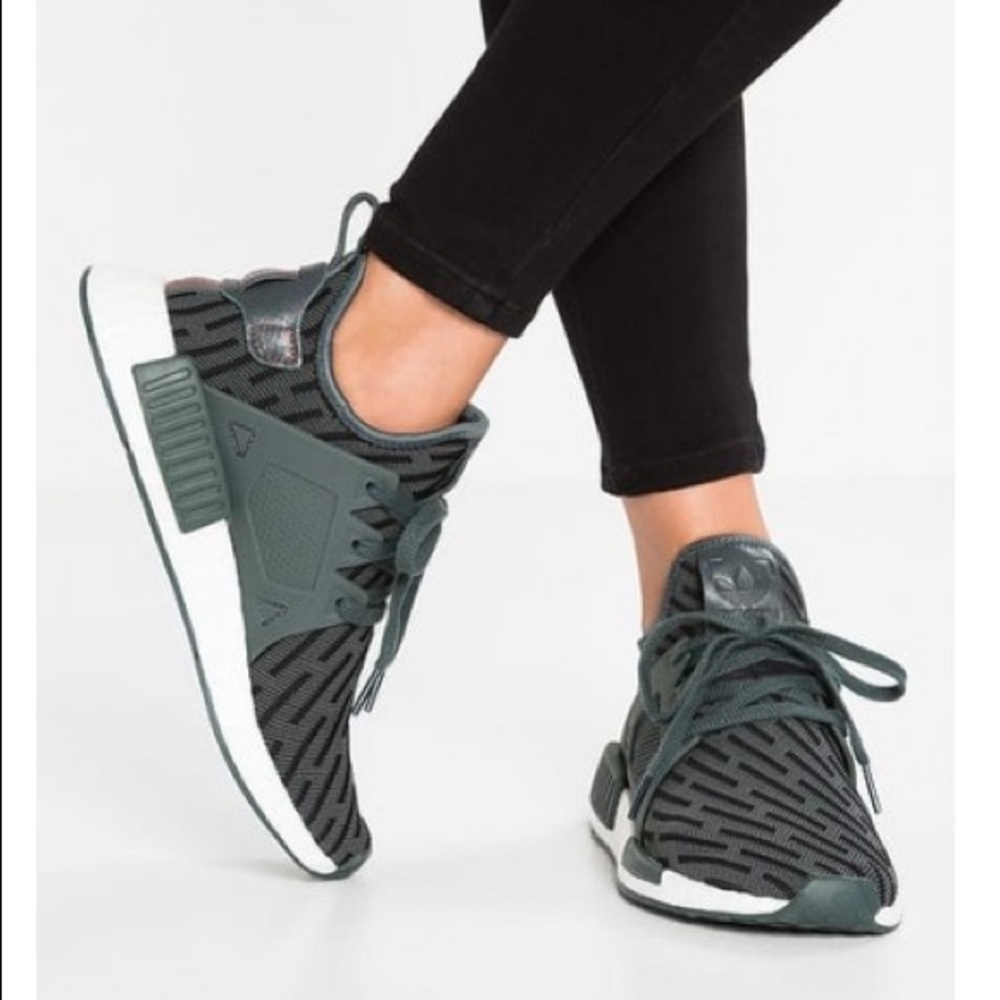 SOLD ADIDAS NMD Xr1 WOMENS NWT